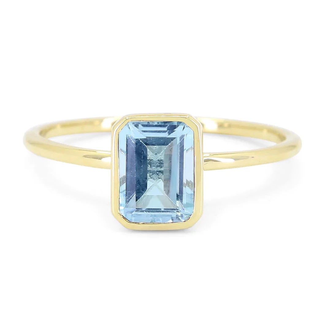 14kt Yellow Gold Blue Topaz Ring