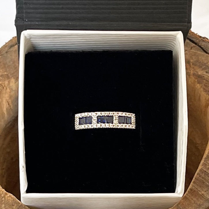 sapphire diamond white gold ring